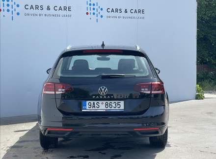 Volkswagen - Passat
