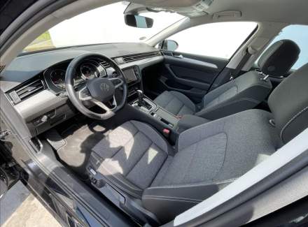 Volkswagen - Passat