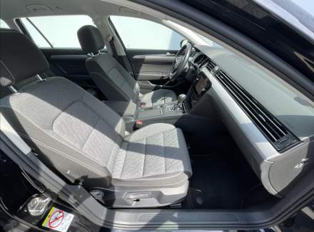 Volkswagen - Passat