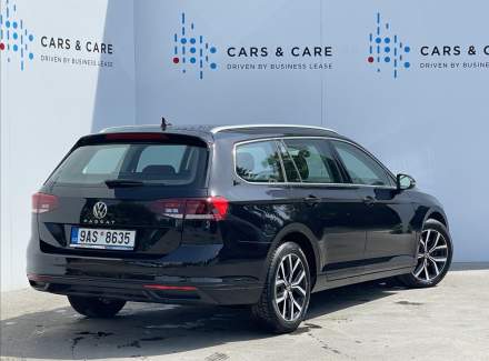 Volkswagen - Passat