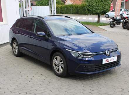 Volkswagen - Golf