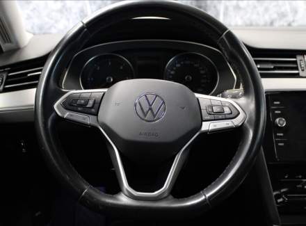 Volkswagen - Passat