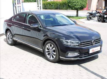 Volkswagen - Passat