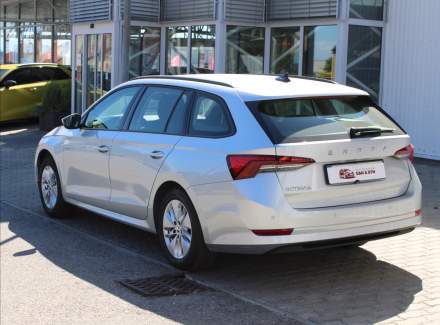 Škoda - Octavia