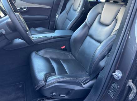 Volvo - XC90