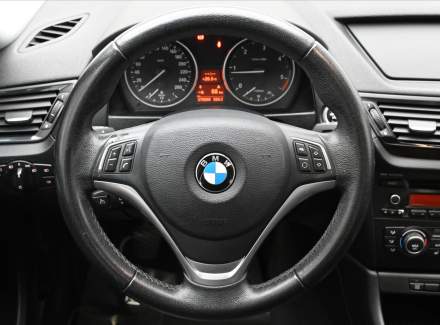 BMW - X1