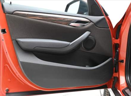BMW - X1