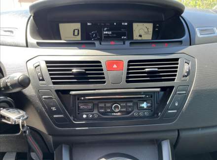 Citroën - C4