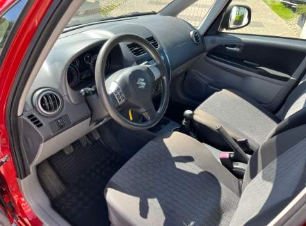 Suzuki - SX4