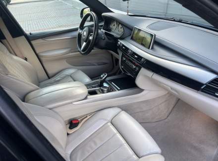 BMW - X5