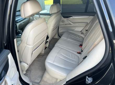 BMW - X5
