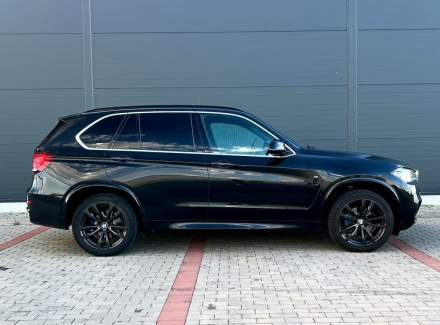 BMW - X5