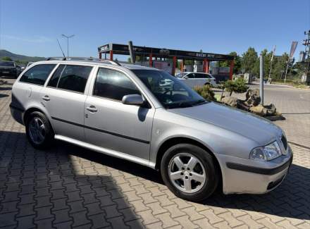 Škoda - Octavia
