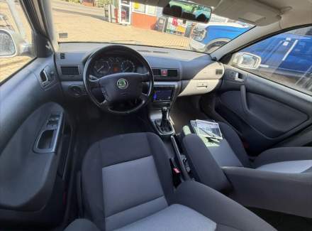 Škoda - Octavia