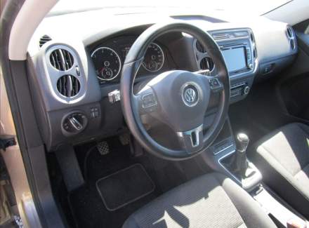 Volkswagen - Tiguan