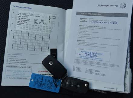 Volkswagen - Golf