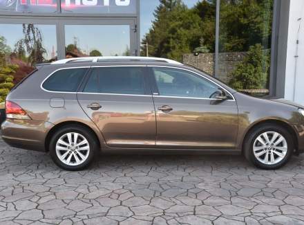 Volkswagen - Golf