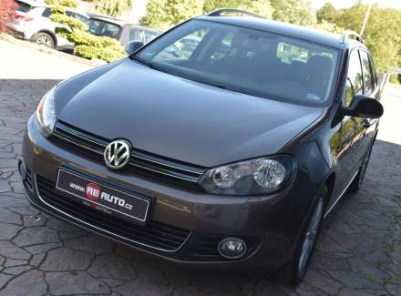 Volkswagen - Golf