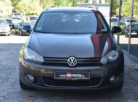 Volkswagen - Golf