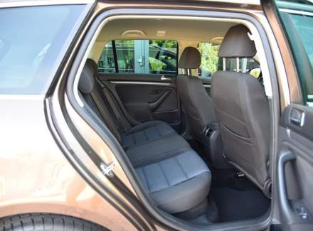 Volkswagen - Golf