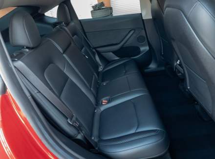 Tesla - Model Y