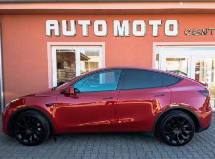 Tesla - Model Y