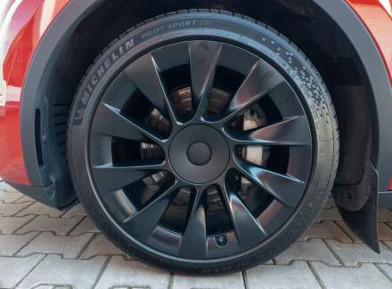 Tesla - Model Y