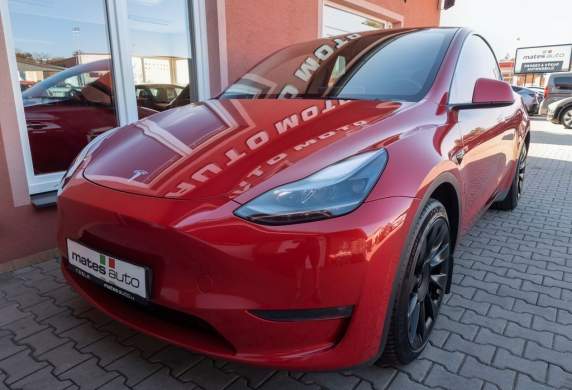 Tesla - Model Y