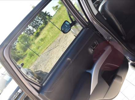 Mitsubishi - Outlander