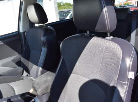 Mitsubishi - Outlander