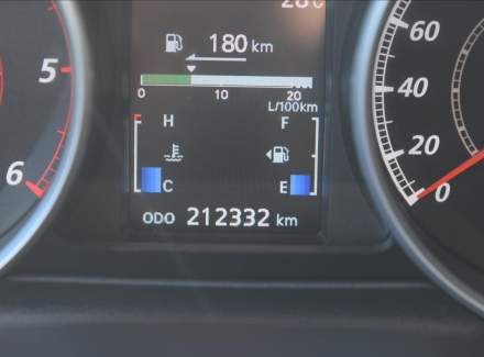 Mitsubishi - Outlander