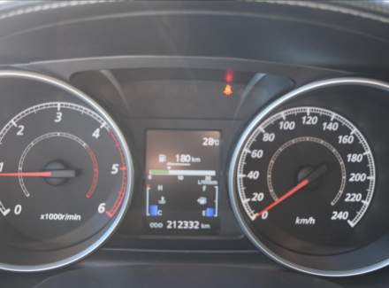 Mitsubishi - Outlander