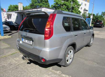 Nissan - X-Trail