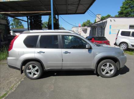 Nissan - X-Trail