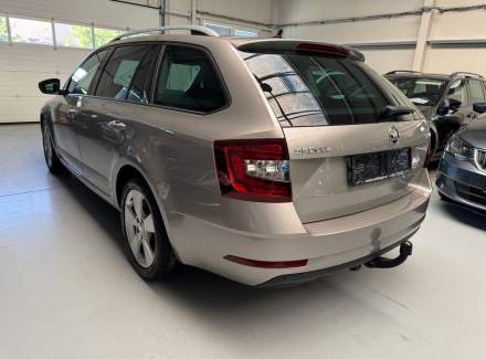 Škoda - Octavia