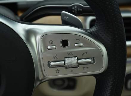 Mercedes-Benz - GLS