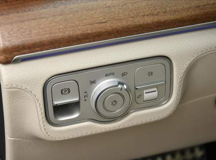 Mercedes-Benz - GLS