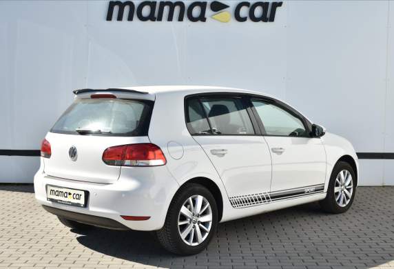 Volkswagen - Golf