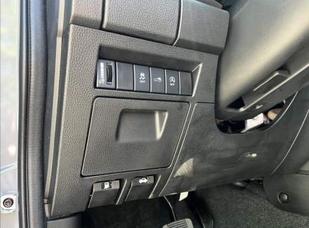 Isuzu - D-Max