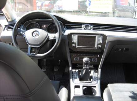 Volkswagen - Passat