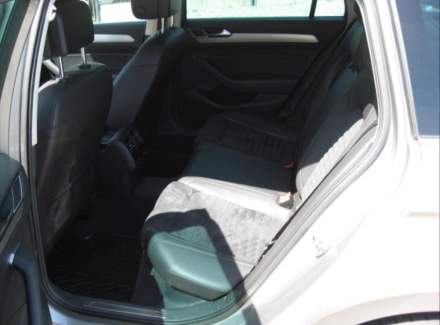 Volkswagen - Passat