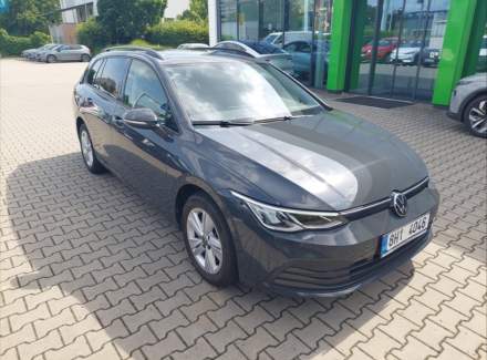 Volkswagen - Golf