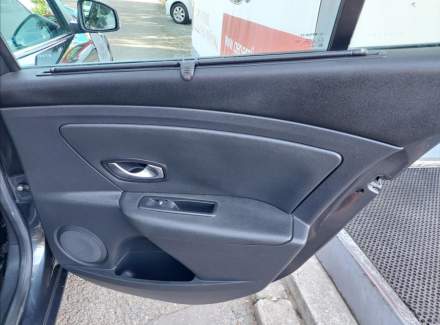 Renault - Fluence