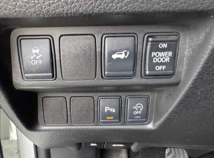 Nissan - X-Trail