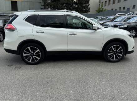Nissan - X-Trail