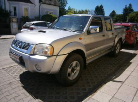 Nissan - Navara