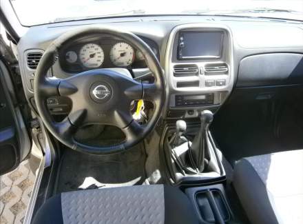 Nissan - Navara