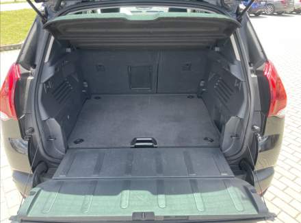 Peugeot - 3008