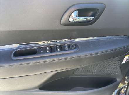 Peugeot - 3008