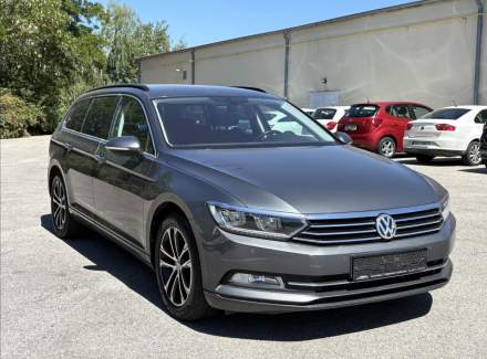 Volkswagen - Passat